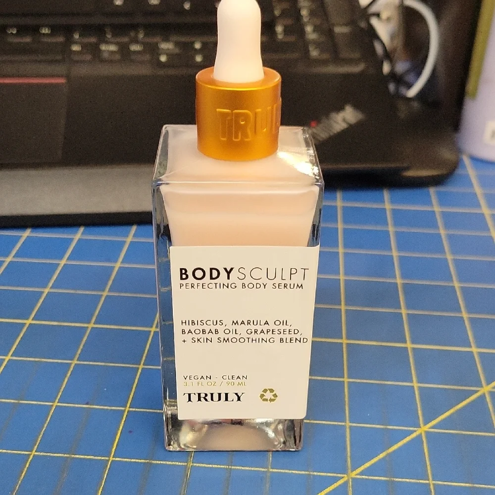 TRULY Body Sculpt Peefecting Body Serum Dropper New Bottle 90ml
